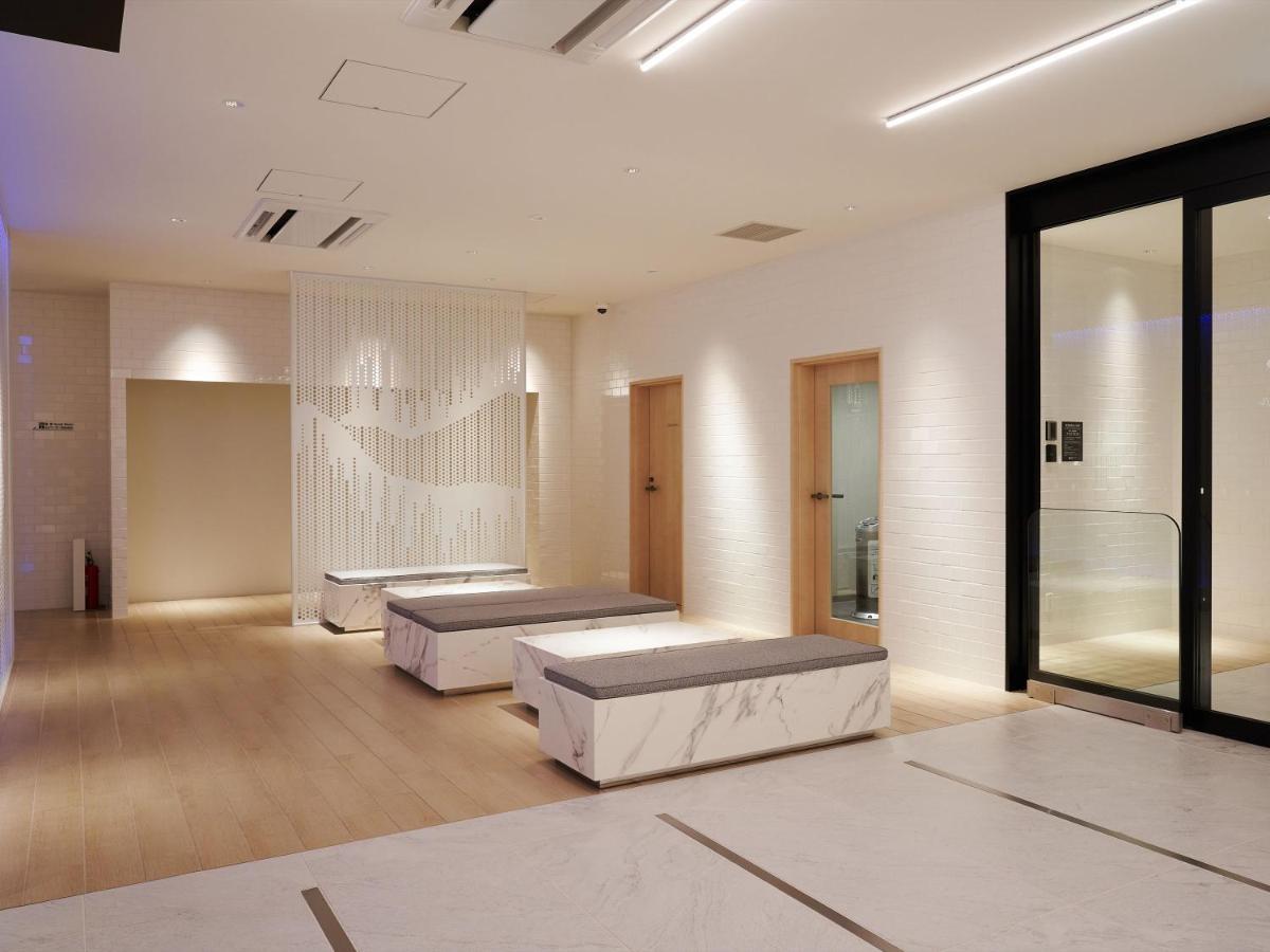 Henn Na Komatsu Ekimae โรงแรม