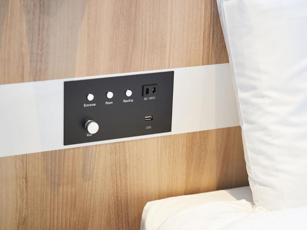 Henn Na Komatsu Ekimae โรงแรม 4*